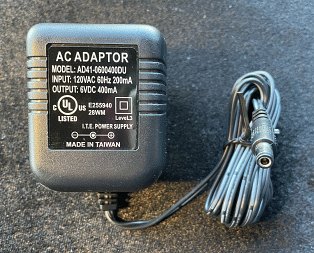  AC Adapter in 120VAC, out 6VDC